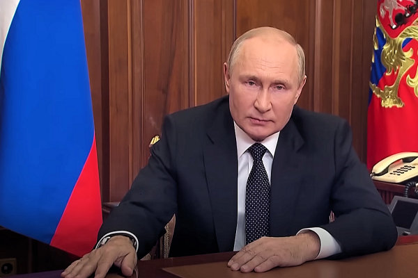 Poetin vierde laatste verjaardag gewoon in het Kremlin