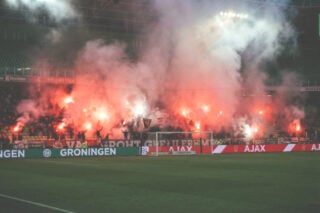 Overheid wil voetballen tijdens het afsteken van vuurwerk verbieden